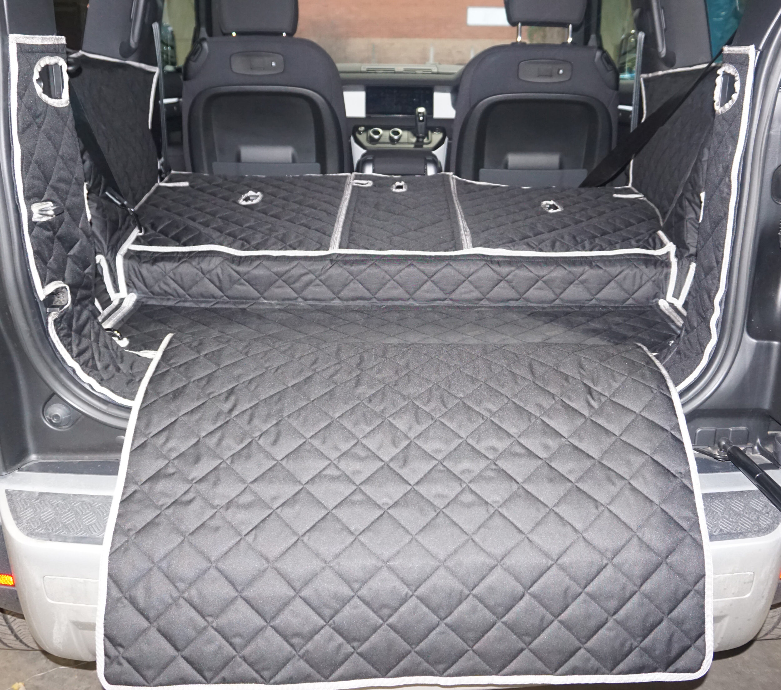 Land Rover Defender 90 Fully Tailored Boot Liner 2021-2025