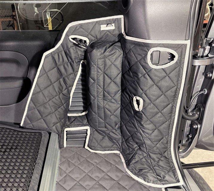 Land Rover Defender 90 (2021 - 2026) (With Raised Boot Insert) Fully Tailored Boot Liner - Image 3