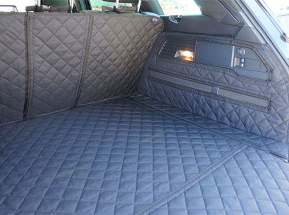 Volkswagen Touareg 2010 - 2017 (With Pocket In Left) Fully Tailored Boot Liner - Image 3